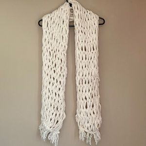 Knitted scarf